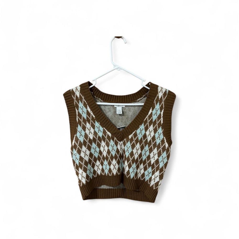 Argyle Knit Sweater Vest in Brown and Light Blue